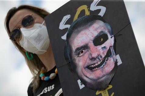 Bolsonaro acusado de crímenes contra la humanidad (foto: EPA)