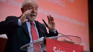 Lula da Silva pronuncia una conferencia en la universidad Sciences Po, en París,