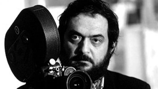 Stanley Kubrick, más o menos en 1971, cuando desafió la censura mundial.