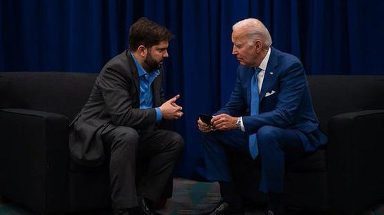 Boricc y Biden hablan en la Cumbre