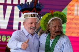 En abril, miles de indígenas de Brasil exigieron, en un campamento de protesta, la demaración de territorios propios.