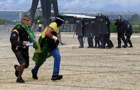 Desmanes en Brasilia el 8 de enero pasado