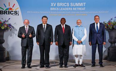 Lula con los lideres de los BRICS en Sudáfica