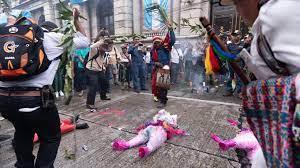 Indígenas protestan en el centro de Ciudad de Guatemala contra la corrupción - © Emmanuel Andres / AFP 