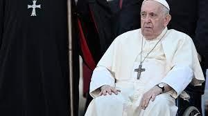 El papa Francisco, durante una vigilia ecuménica con protestantes y ortodoxos en la plaza de San Pedro-AFP