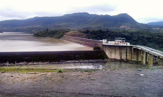 La represa está en su máximo nivel