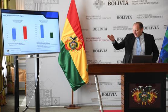 El viceministro de Comercio Exterior e Integración, Benjamín Blanco, en conferencia de prensa.