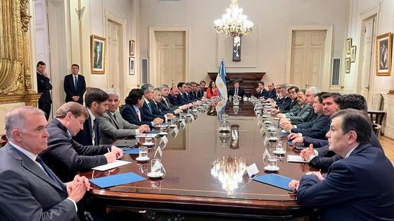 Una de las primeras reuniones del Presidente con los gobernadores / Foto archivo.