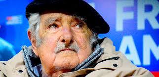 Mujica vuelve a su casa