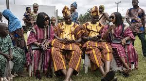 Mellizos asisten al festival mundial de gemelos de la ciudad de Igbo-Ora, en Nigeria - © OLYMPIA DE MAISMONT / AFP