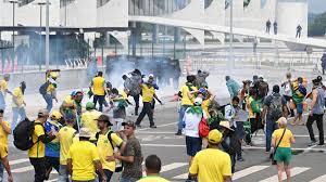 Partidarios de Bolsonaro irrumpen en el edificio del Congreso Nacional, en Brasilia, Brasil, el 8 de enero de 2023. (Foto AP/Era